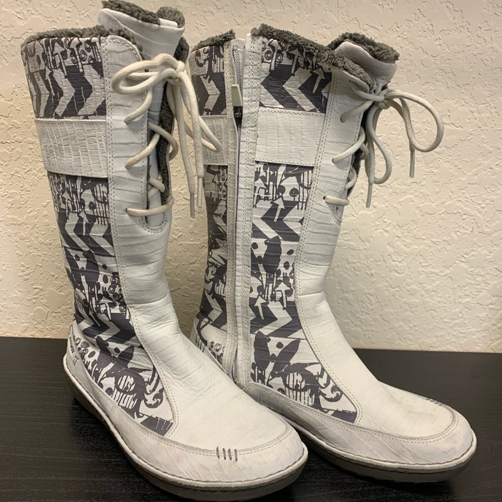 Teva boots